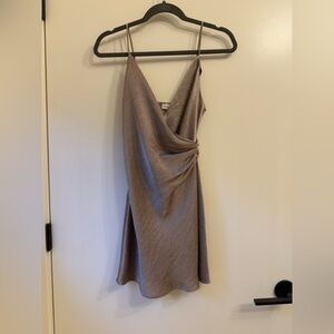 Wilfred / Aritzia Satin Twist-Detail Slip Dress in Taupe Size 2XS